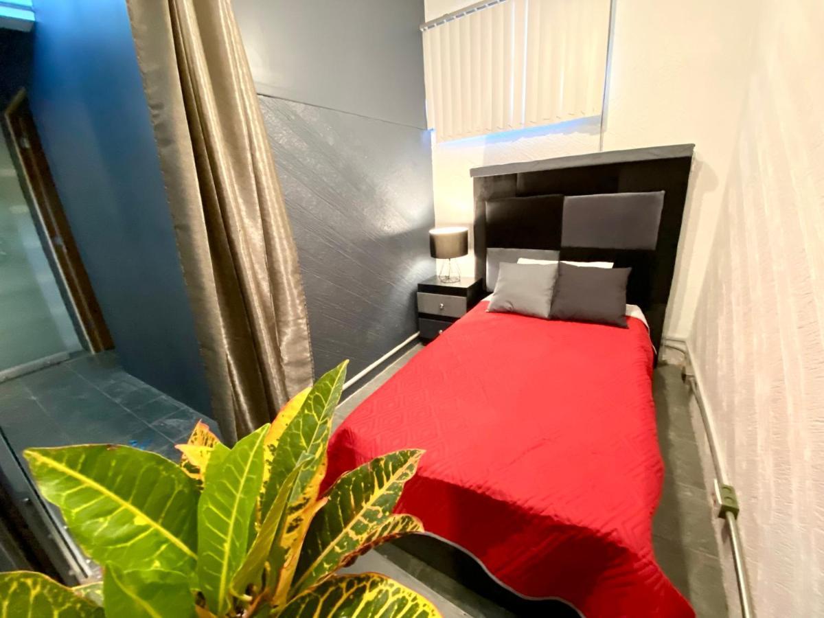 Roomies Hostel Reforma-El Angel Мексико Сити Екстериор снимка